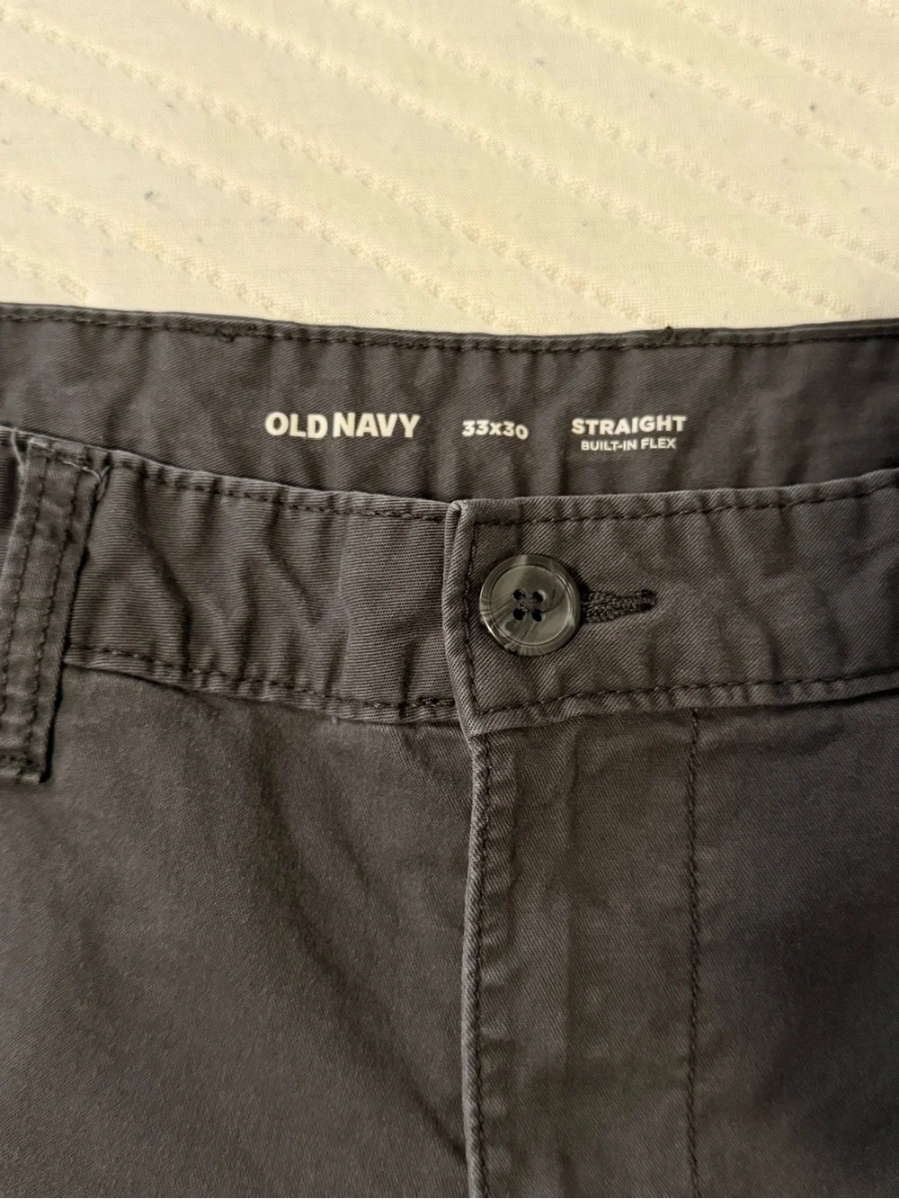 Old Navy Men’s Cargo Pants in Khaki and Charcoal Two-Pack